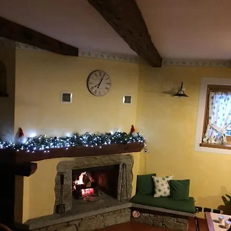 Casa Brencio Nocleg ze śniadaniem 3*