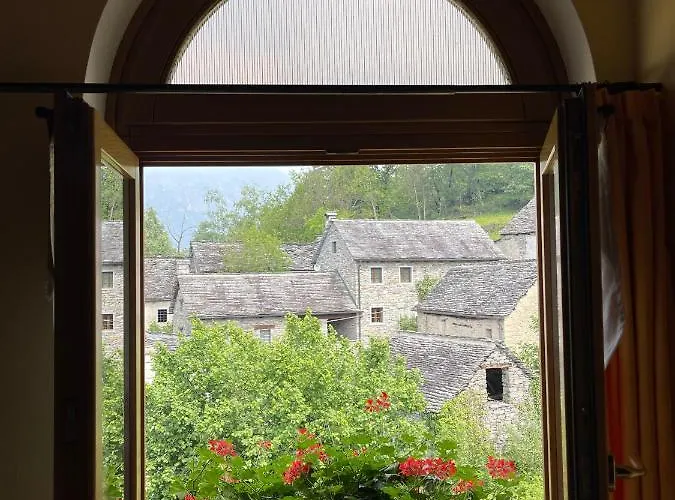 Casa Brencio Oda ve Kahvaltı Masera